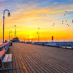 Seaside Boulevard - Top Location Apartment