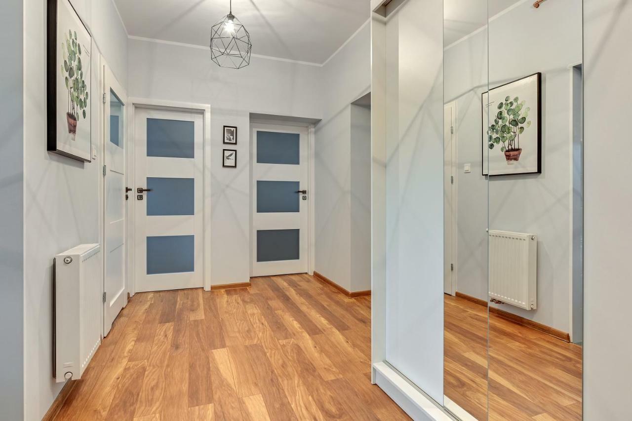 Seaside Boulevard - Top Location *