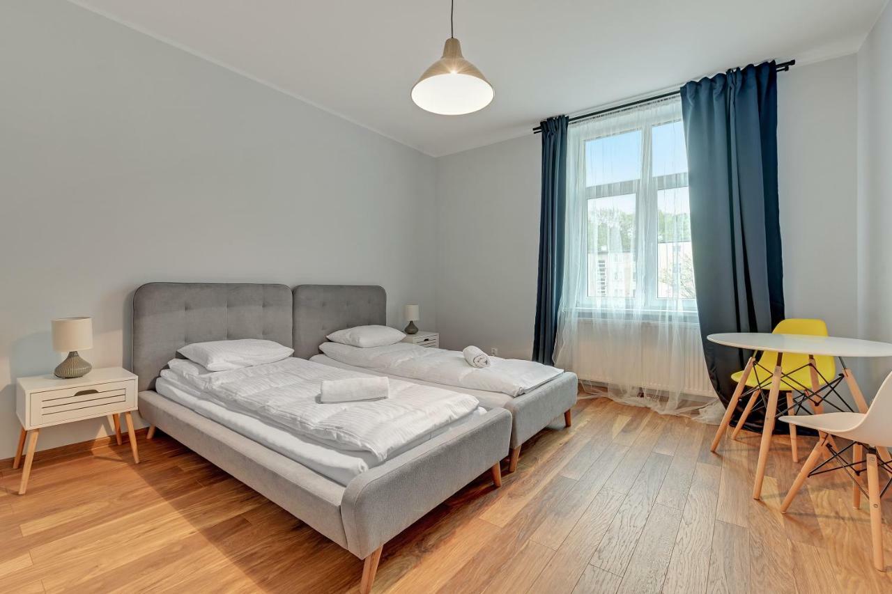 Seaside Boulevard - Top Location *